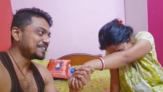 Download Lagu আজকের দিনেই তো মা বাবার মুখ উজ্জ্বল করেছিলাম আমরা। সিদুর পরাতে বলে ভালোবাসার প্রমাণ চেয়েছিলাম। MP3