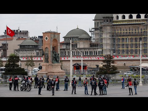 Taksim Meydanı'na çıkan yollar kapatıldı