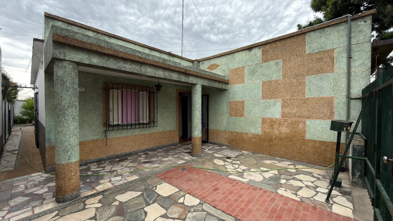 Casa en venta en villa Tesei Hurlingham 3 ambientes, garaje y jardín!!!