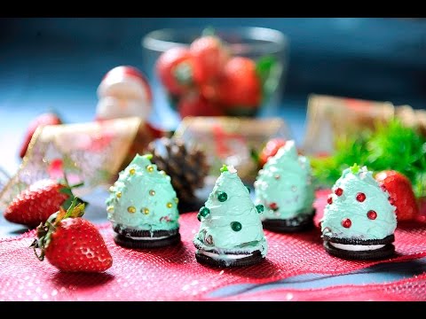 Fresas con chocolate en forma de pino