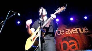 Tyler Ward - Pumped Up Kicks (cover) Live @Melkweg, Amsterdam