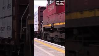 Manifest Train Cn M397 Cn 2256 & Cn 2578 Locomotives Sarnia Ontario