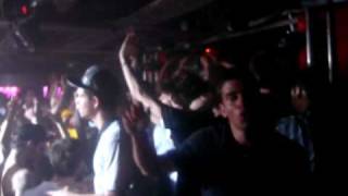 Boys Noize mixing Les Petits Pilous - Wake Up @ Rex Club Paris 08.05.2009