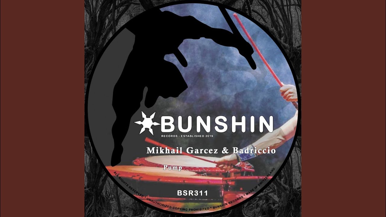 Pump (Original Mix) auf YouTube ansehen Pump (Original Mix) auf YouTube ansehen