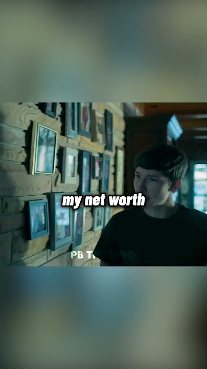 Jonah Flexes On His Dad 🤑 // #ozark #shorts