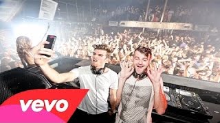 The Chainsmokers feat Kanye Siren Official LYRICS Vevo hd