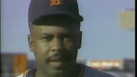 Bill Madlock wipes out Tony Fernandez