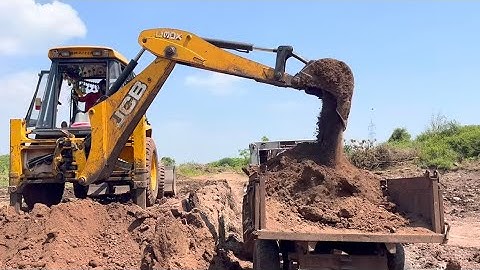 Jcb 3dx Backhoe Mud Loading In Mahindra Tractor l