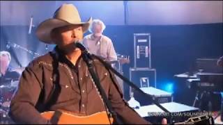 Alan Jackson – Hard Hat And A Hammer (Live)