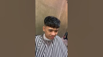 Burst fade textuur op de bovenkant #shortsvideo #barbershop #thebarbersarms #hairstyle #barber