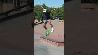 Testing the Widest Skateboard in the world