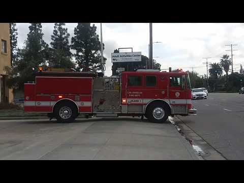 LAFD (Reserve) Engine 87 Responding