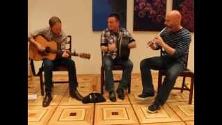Flook in Moscow (Irish Embassy) - Reel for Rubik & Towards the Sun chords