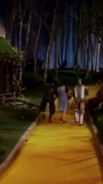 The Wizard Of Oz Hanging Munchkin Wiki The Wizard of Oz • Hanging munchkin? - YouTube