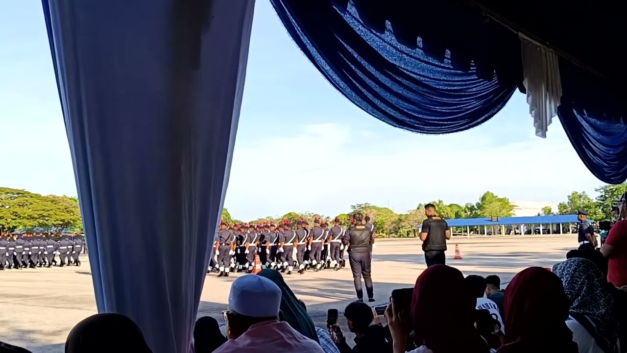 perbarisan tamat latihan kursus asas polis bantuan siri 8/2024.Maktab teknik PDRM Bakri,Muar,Johor