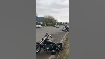 Commodore wagon pops and bangs. Follow my TikTok @cars_in_vic