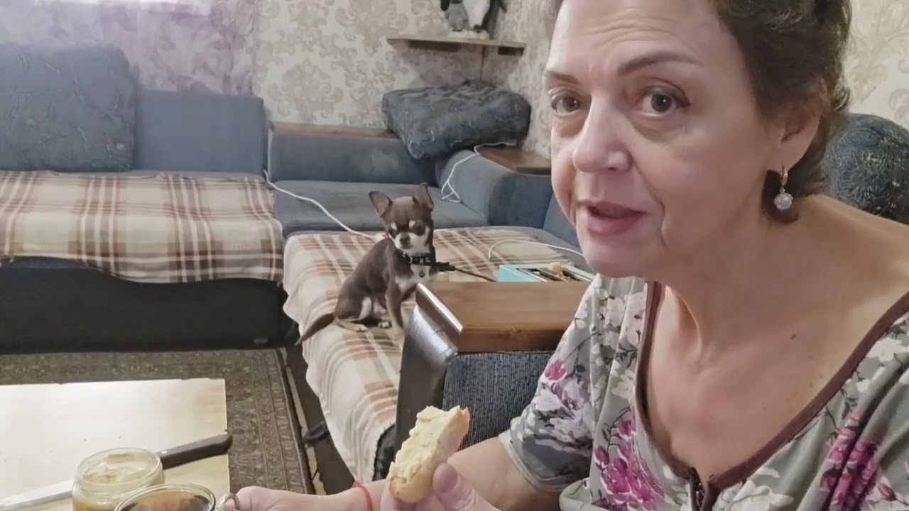 1ч фкусная минутка-кантпот,чохотьбили,горачий белорусский салат и финский блин 