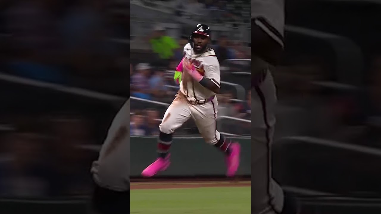 Dubón with an RBI double!