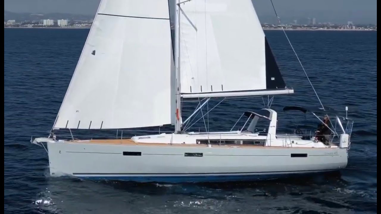 ⁣2017 Beneteau Oceanis 45 Sailboat For Sale in California Video Walkthrough Review By: Ian Van Tuyl
