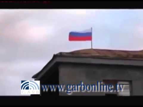 ახმეტაში ადგილობრივმა სახლის სახურავზე რუსული დროშა აღმართა