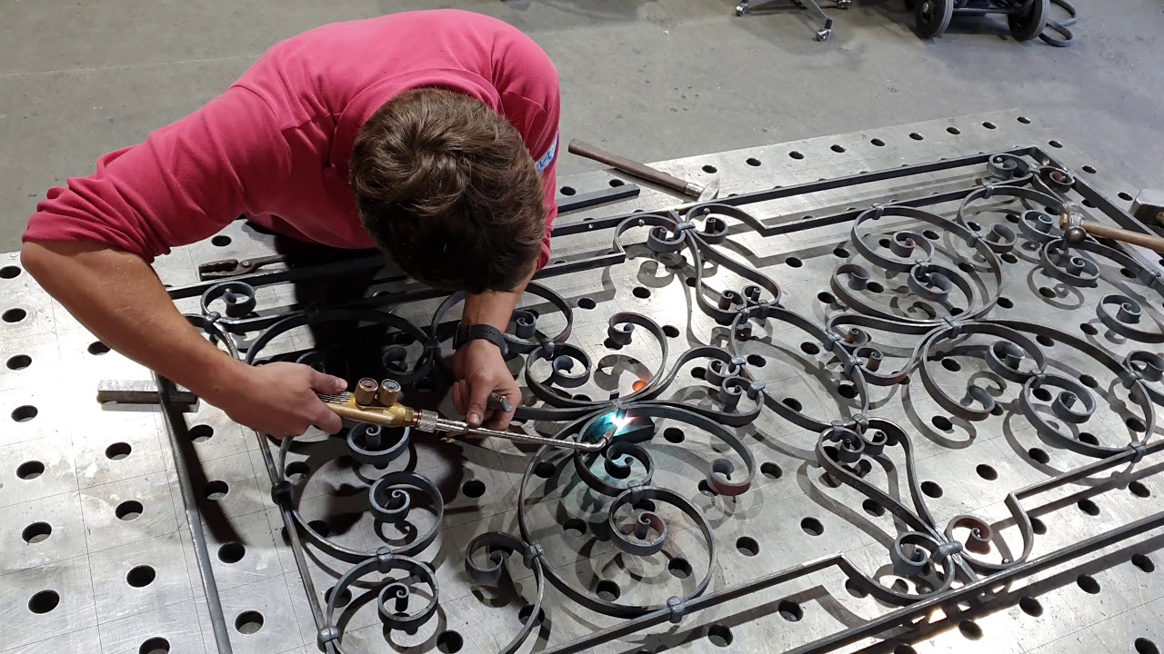 Ein Schmiedeisengeländer entsteht