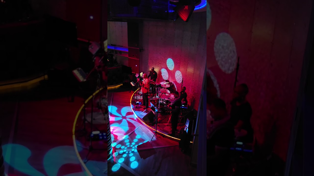Crazy Caribbean Vibes on Queen Mary 2