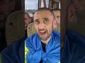 Військовий, після двох років полону, співає пісню «Україно»
