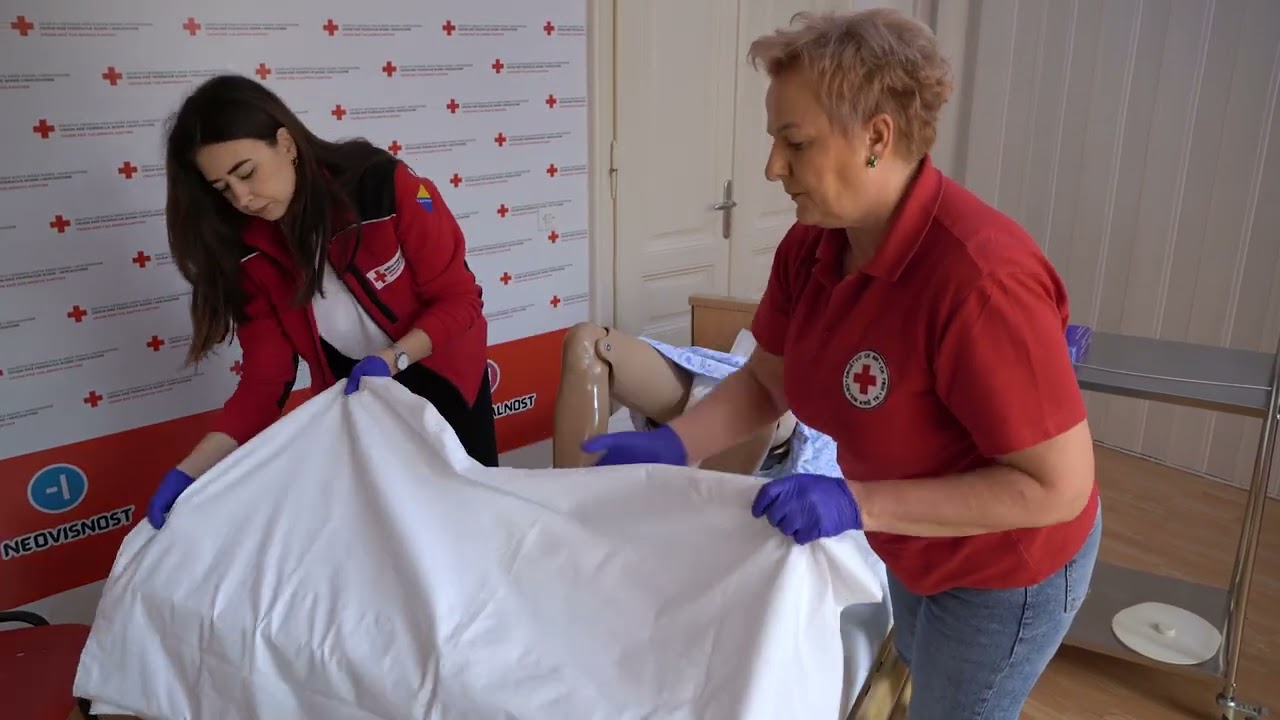 Noćna posuda - Obuka za njegovatelje Crvenog križa TK