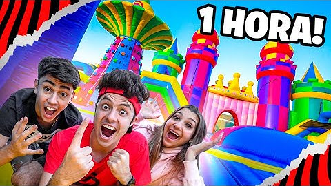 SOBREVIVENDO 24 HORAS NO MAIOR CASTELO INFLÁVEL DO MUNDO! (VLOG DE 1 HORA)