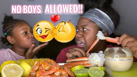 A BOY KISSED HER ON HER CHEEK! |SEAFOOD BOIL MUKBA...