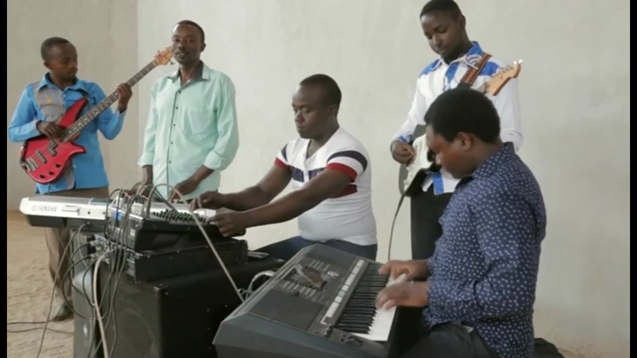 Vunja Nguvu Za Shetani AIC Kayangii Outreach Choir   YouTube