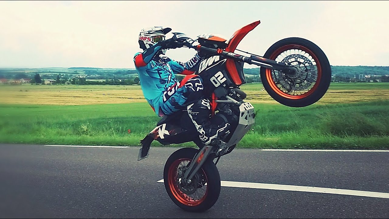 KIKANINAC : SUPERMOTO IS OUR DOPE ! - YouTube