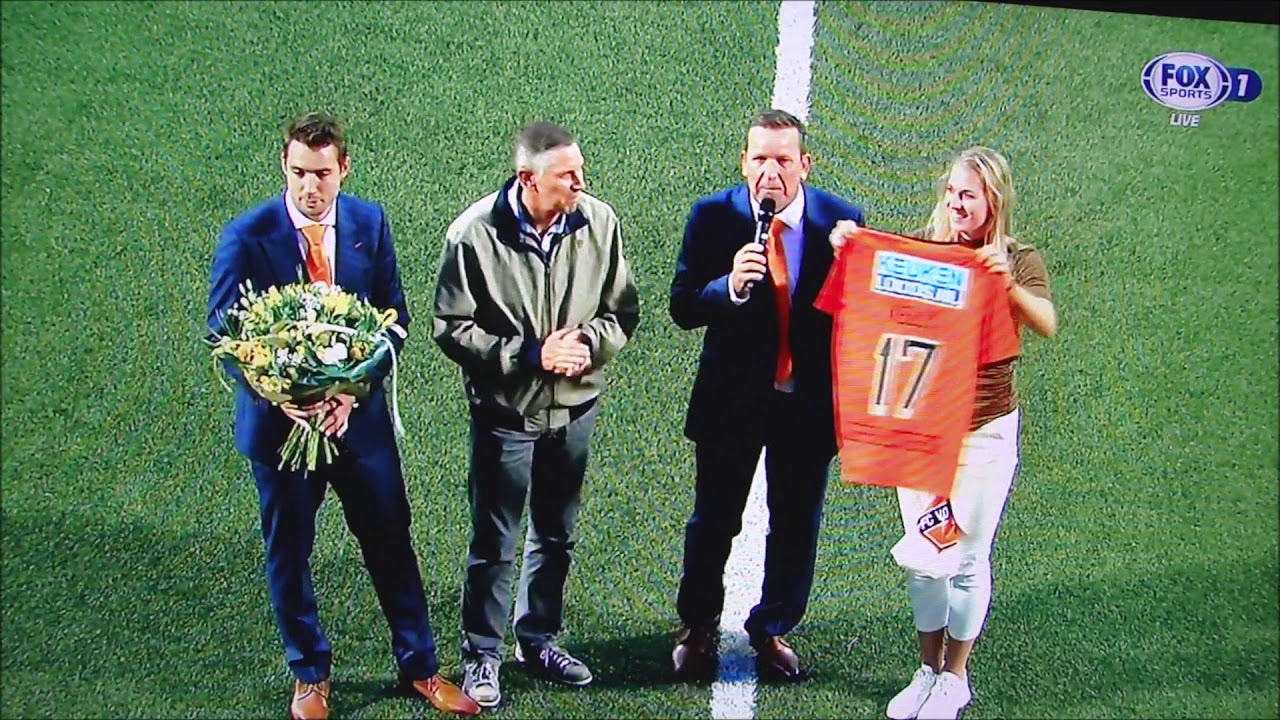 Kelly Zeeman in het zonnetje gezet door FC Volendam, vrijdag 18 augustus 2017