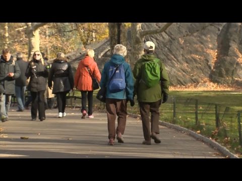 Slow walking a clue to Alzheimer&rsquo;s?