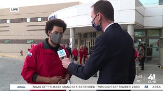 Chiefs, City Year tutors welcome KCPS students to first day of school