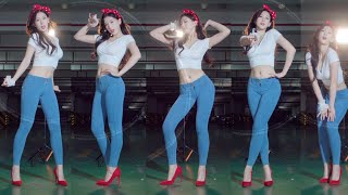 [4k]Rollin S Korean dancing. This is the most jeans beauty I ever seen