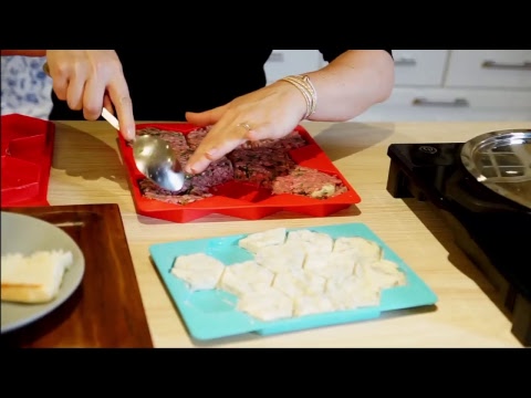 How to make the Best Stuffed Blue Cheese Burgers