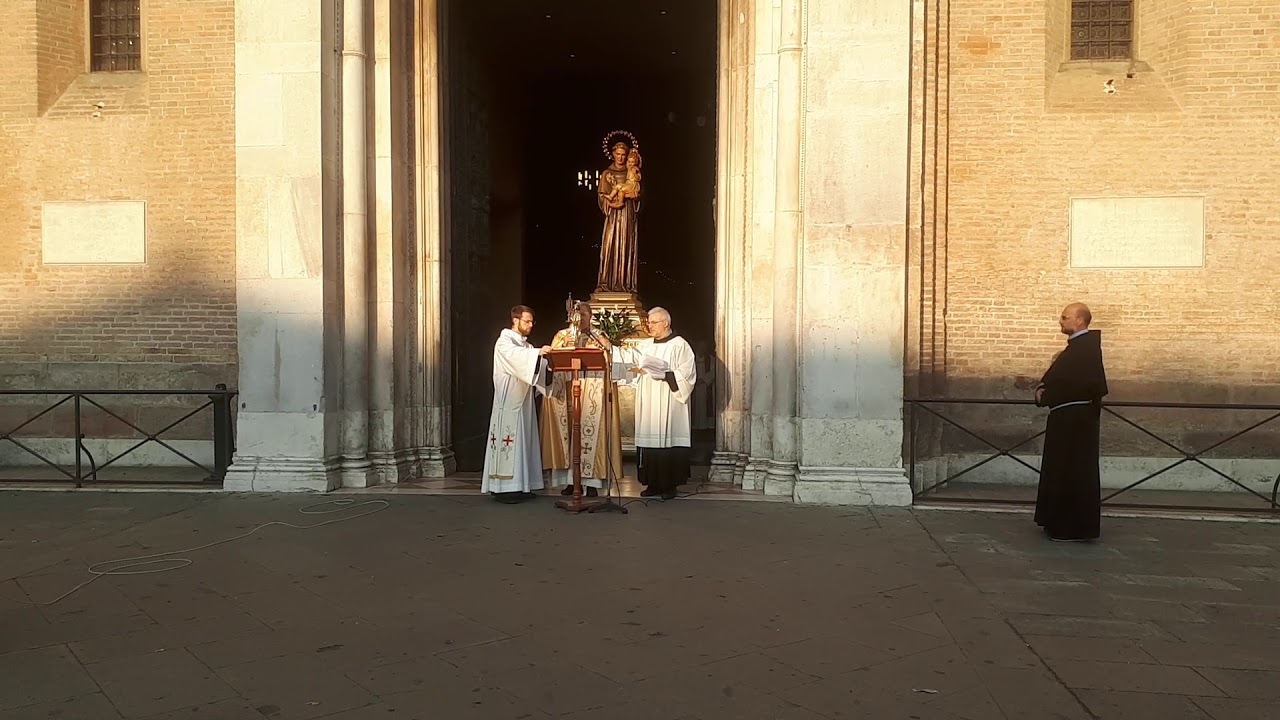 20200331 benedizione antoniana di s.Antonio di Padova alla città e al mondo