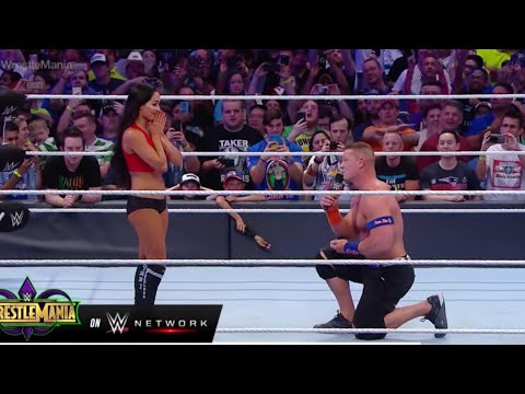 Video: Džons Cena Ierosināja Nikki Bellai WrestleMania Laikā