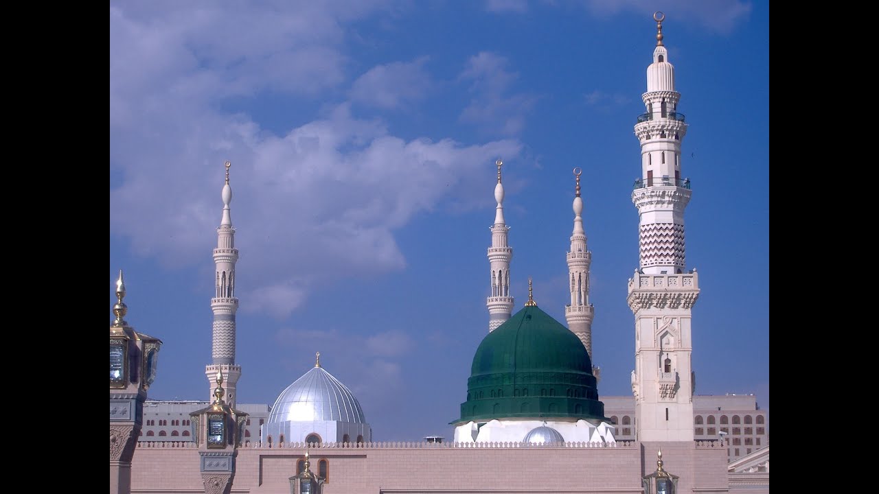 أول ما دخلنا الحضرة وبالمدينة زال البأس