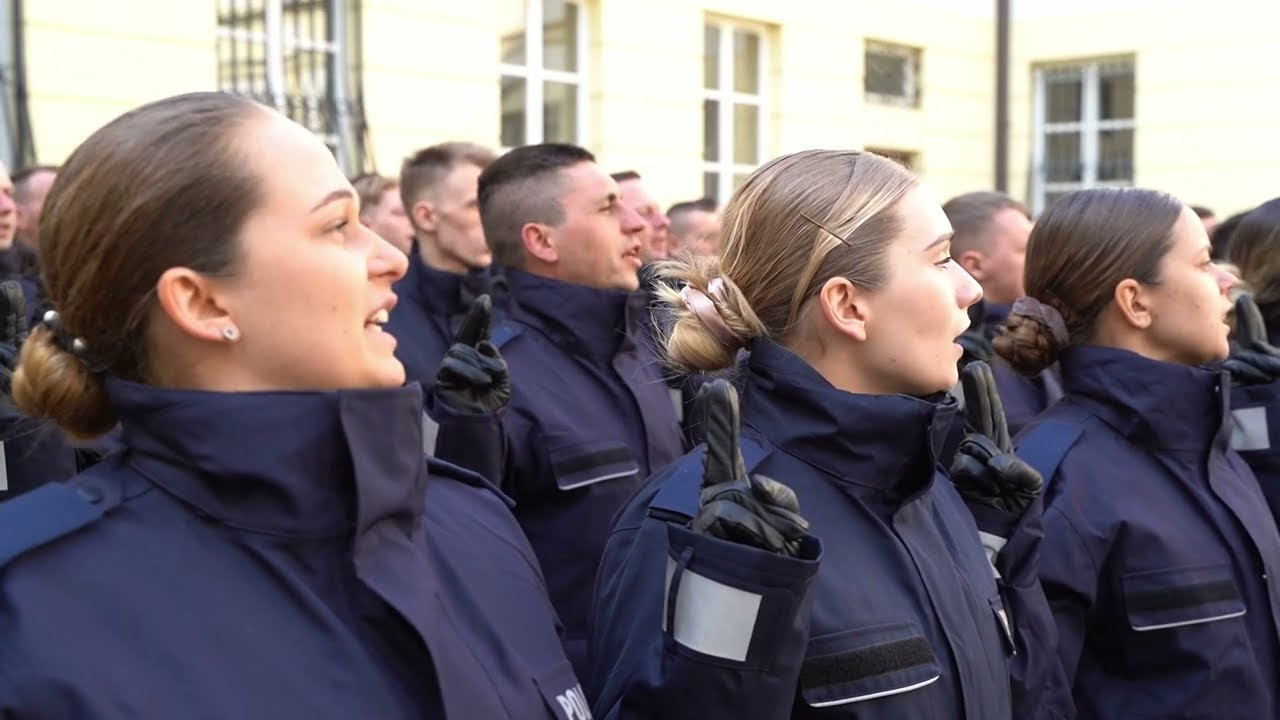 ŚLUBOWALI PRZED ROZPOCZĘCIEM KURSU