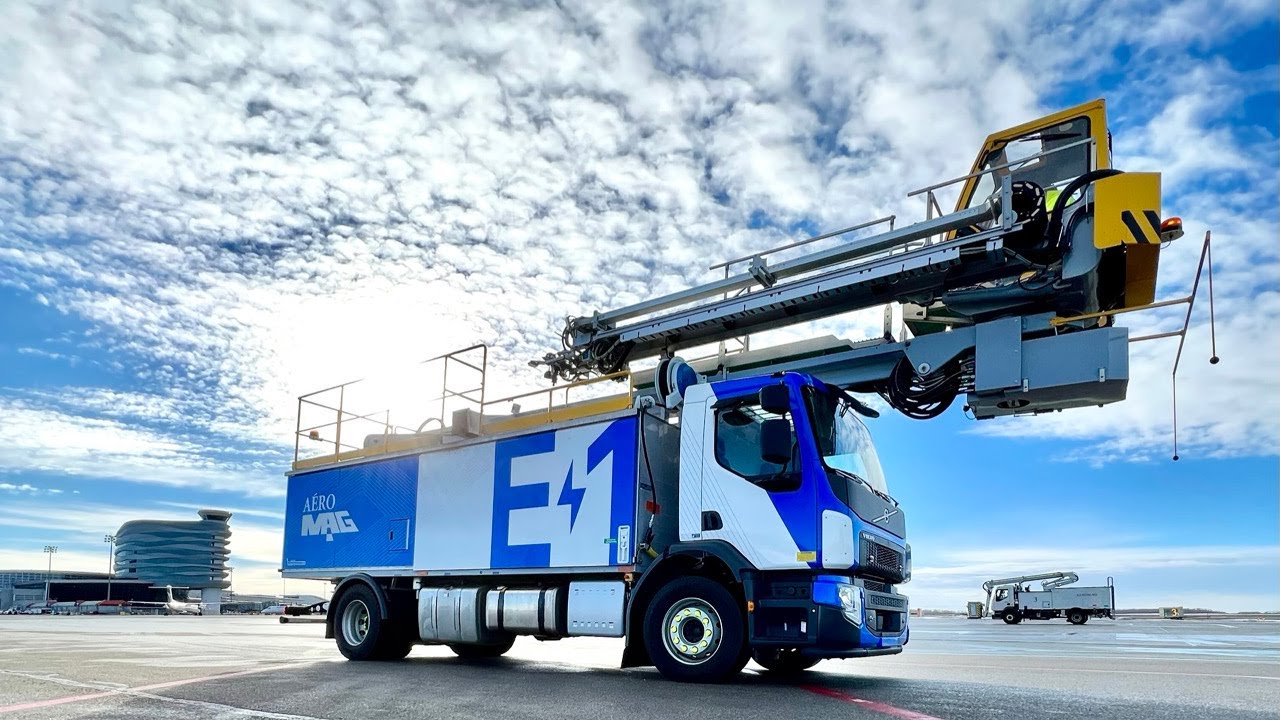 Aero Mag's new allelectric deicing vehicle YouTube