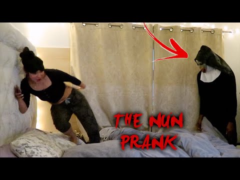 "the-nun"-scare-prank-on-girlfriend!!