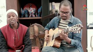 Jamhuri Jam Sessions at Nyama Mama V03 E03: PHIL ft AcouSlyk - SHAPE OF YOU(Kikuyu/Swahili Cover) chords