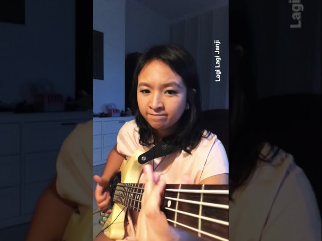 Intro Bass “Lagi Lagi Janji” (Omelette) adlı videoyu YouTube'da izle Intro Bass “Lagi Lagi Janji” (Omelette) adlı videoyu YouTube'da izle