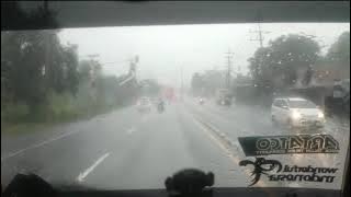 hujan deras /suasana di dalam truk ragasa (story wa)