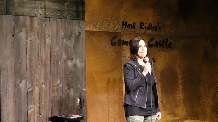 Comedian Tonya Murray talking about handcuffs & he...