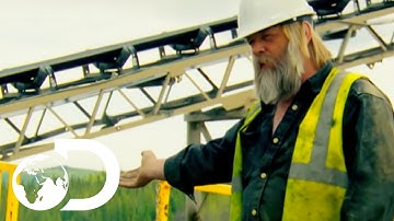 A Disagreement Leads to the Shut Down of the Mining Operation | SEASON 5 | Gold Rush