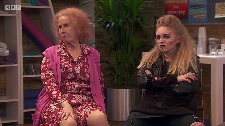 Catherine Tates Nan S01E01 Nanger Management court...