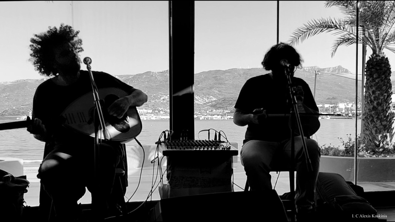 Νίκος Αυγουστινάκης Γιάννης Λιναρδάκης - Κοντυλιές Ρε (Λιμάνι Σητείας)